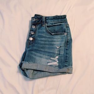Button fly boyfriend shorts
